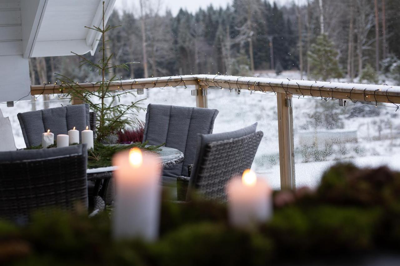 Mysig Laegenhet Med Oeppen Planloesning Pa Haestgard. Villa Ljung Luaran gambar