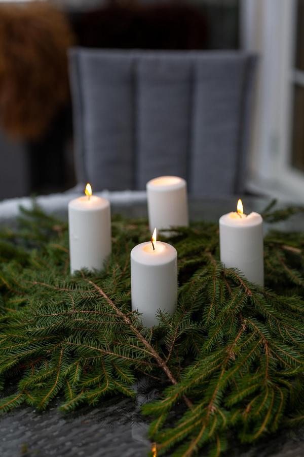 Mysig Laegenhet Med Oeppen Planloesning Pa Haestgard. Villa Ljung Luaran gambar