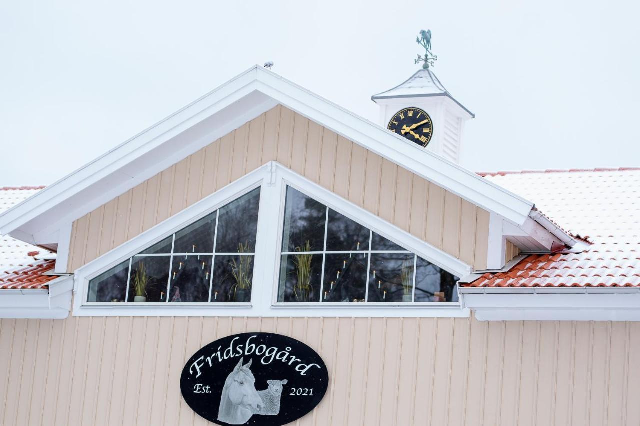 Mysig Laegenhet Med Oeppen Planloesning Pa Haestgard. Villa Ljung Luaran gambar